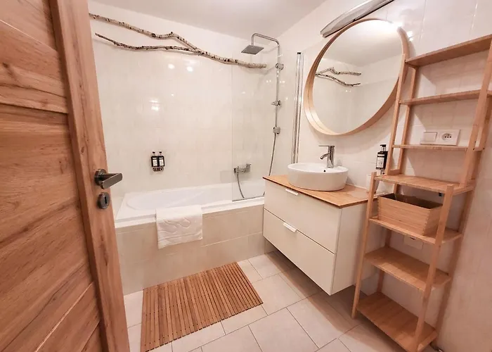 Na Svahu, Krkonose Appartement Žacléř